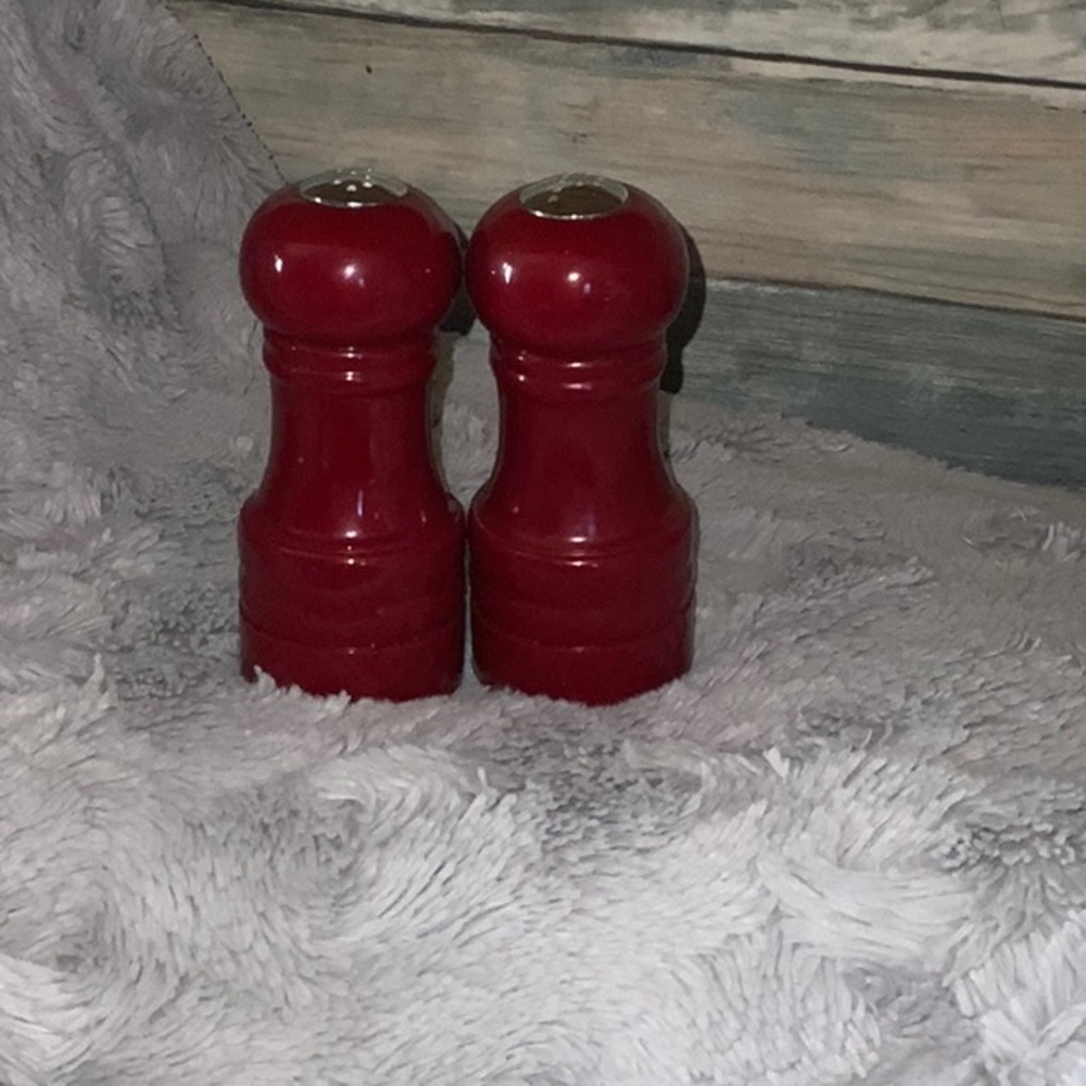 Red Pepper Mill Set